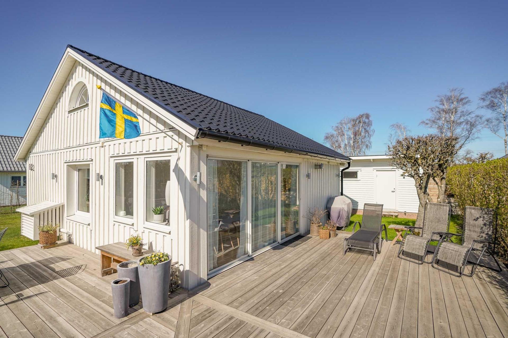 Knipan 82, Östra stranden
