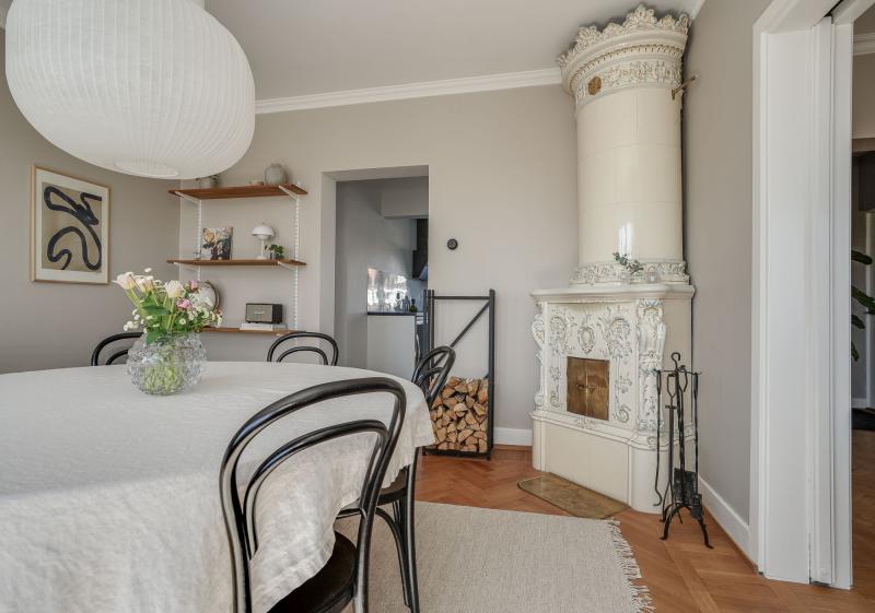 Broddesonsgatan 34, Väster