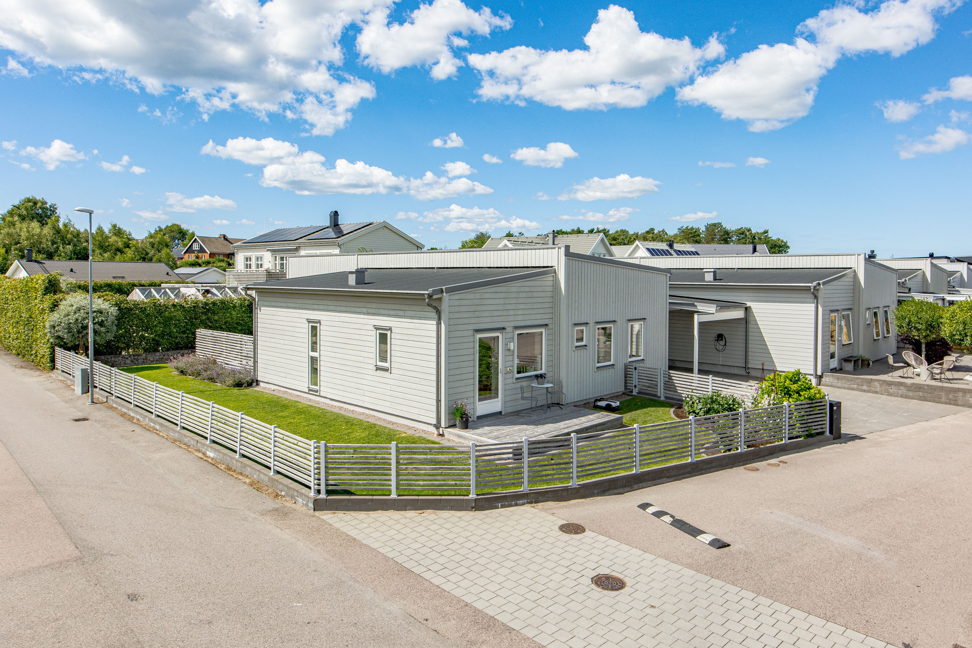 Logvägen 45, Albinsro