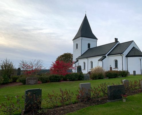 Kyrkan i Holm